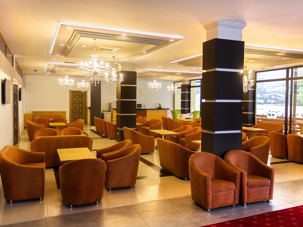 Hotel Dubai Plandiste Esterno foto